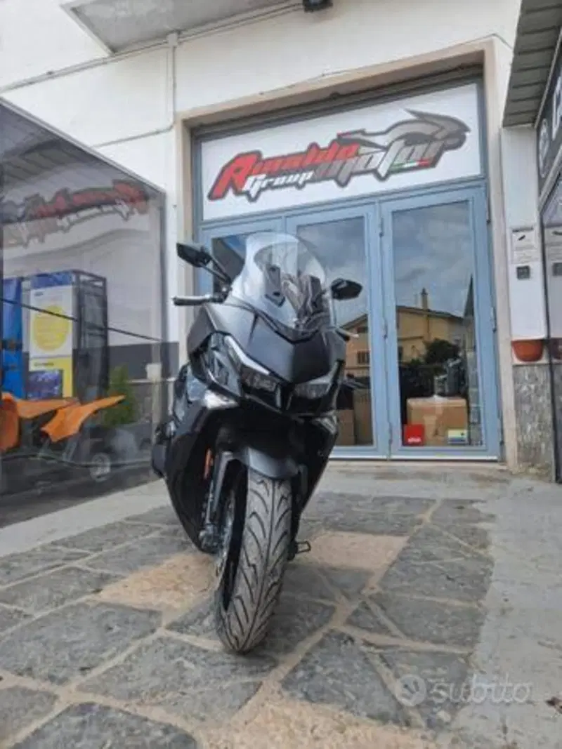 Kymco Xciting VS 400i (2023 - 26) (2)