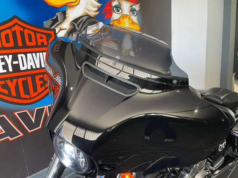 Harley-Davidson 107 Street Glide Special (2017 - 19) - FLHXS (8)