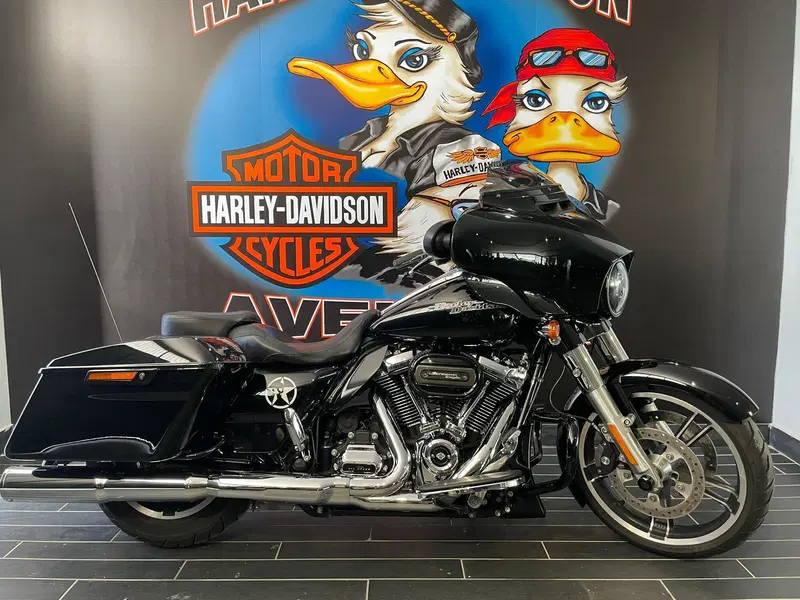 Harley-Davidson 107 Street Glide Special (2017 - 19) - FLHXS (18)