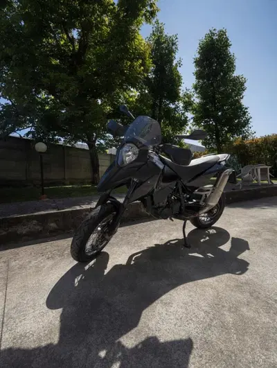 KTM 690 Supermoto usata