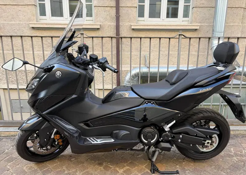Yamaha T-Max 560 Tech Max (2022 - 24) (3)