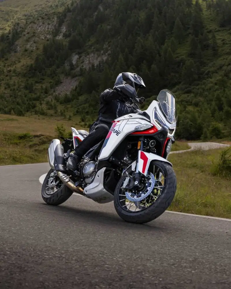 Moto Morini X-Cape 1200 (2026) (4)