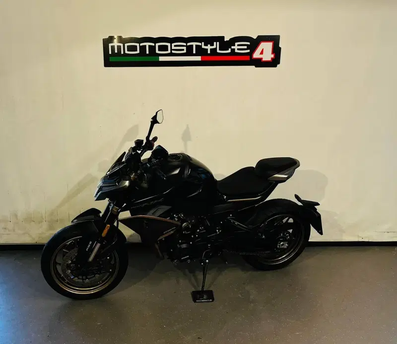 CFMOTO 800NK Sport (2023 - 26) (2)