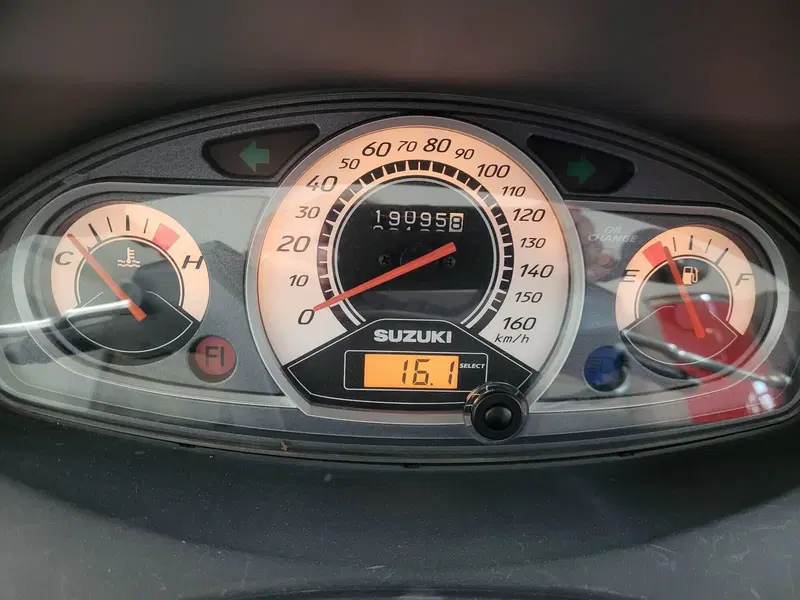 Suzuki Burgman UH 200 (2006 - 12) (5)
