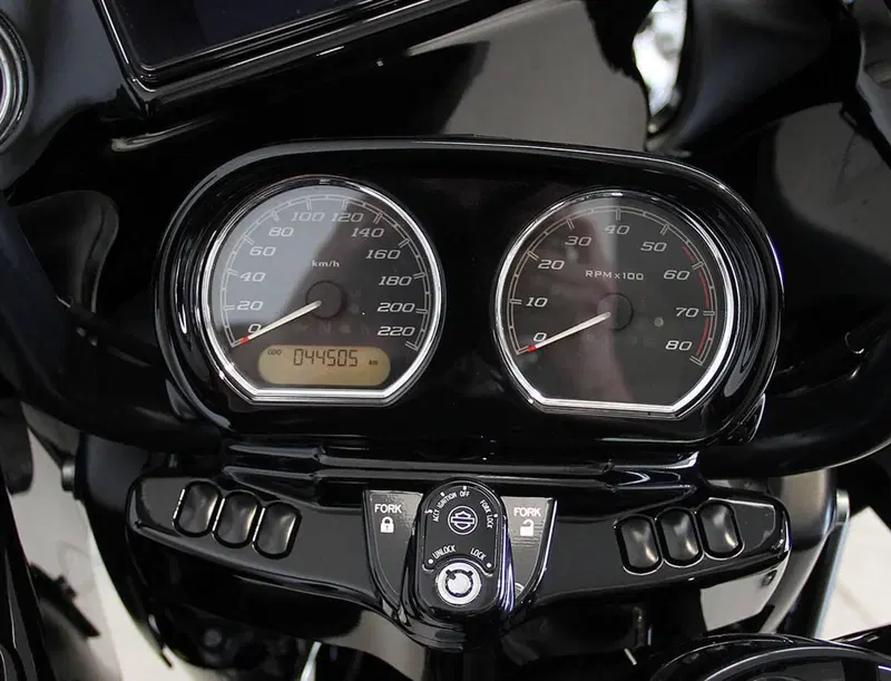 Harley-Davidson Road Glide Special (2021 - 23) (11)
