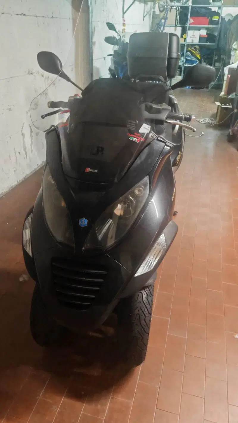 Piaggio MP3 LT 400 (2009 - 11) (2)