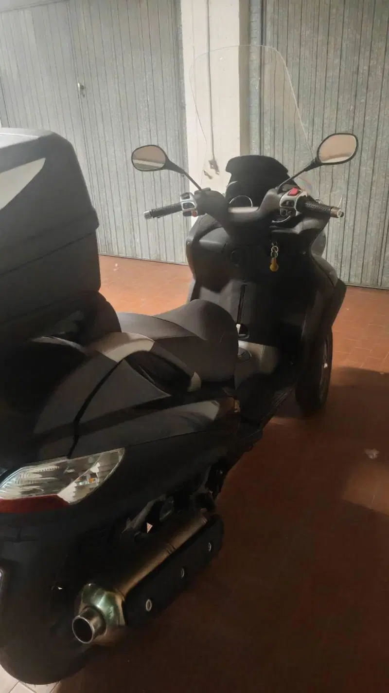 Piaggio MP3 LT 400 (2009 - 11) (5)