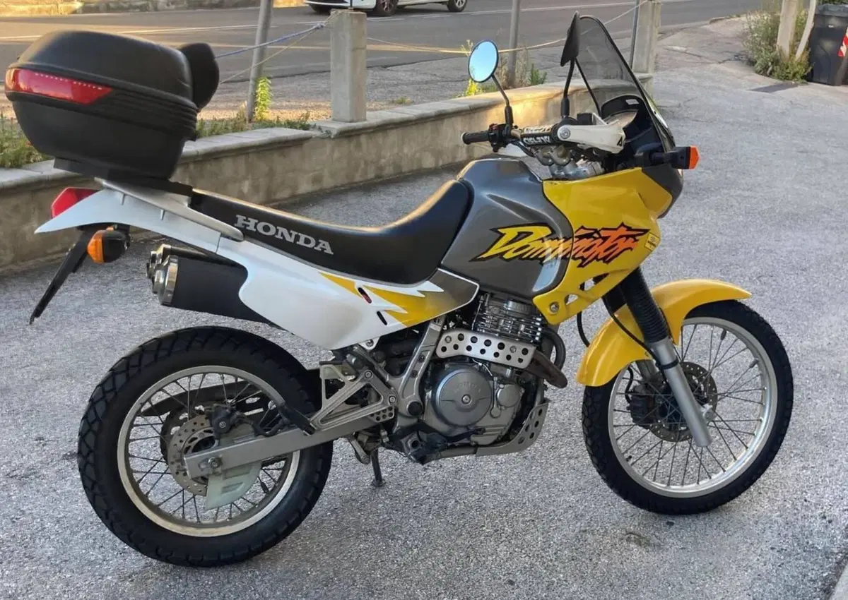 Honda NX 650 Dominator (1996 - 02) (2)