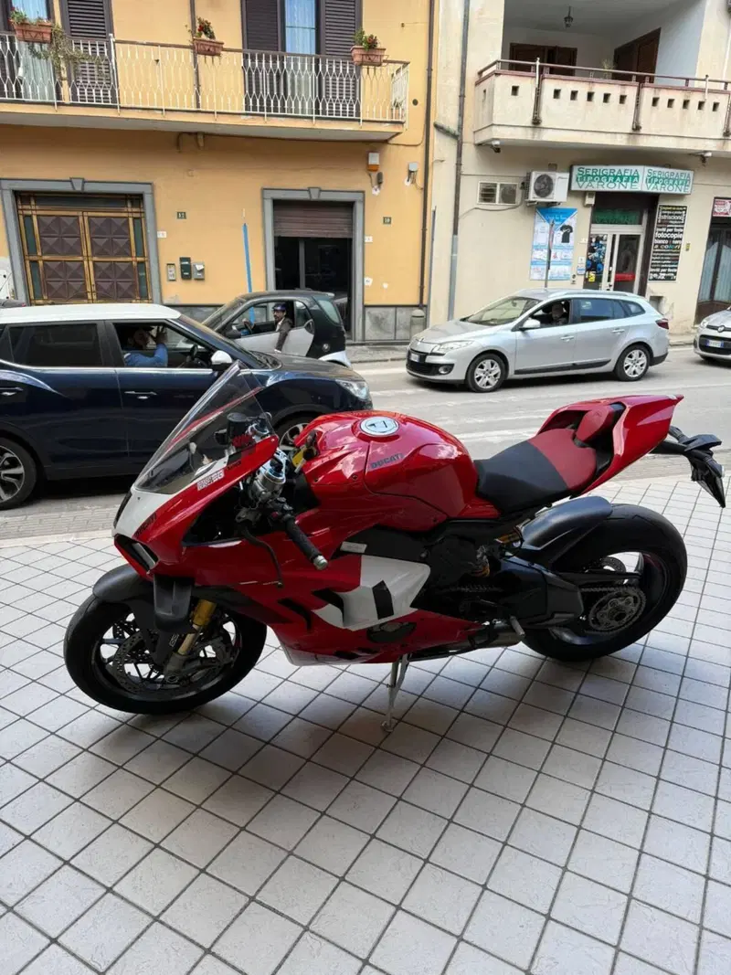 Ducati Panigale V4 S (2022 - 24) (2)