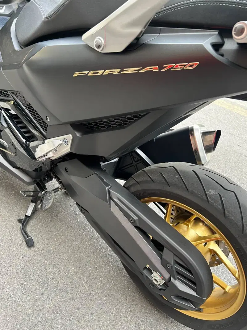 Honda Forza 750 DCT Special Edition (2024) (2)