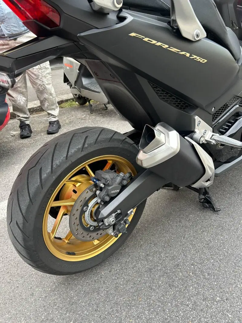 Honda Forza 750 DCT Special Edition (2024) (5)