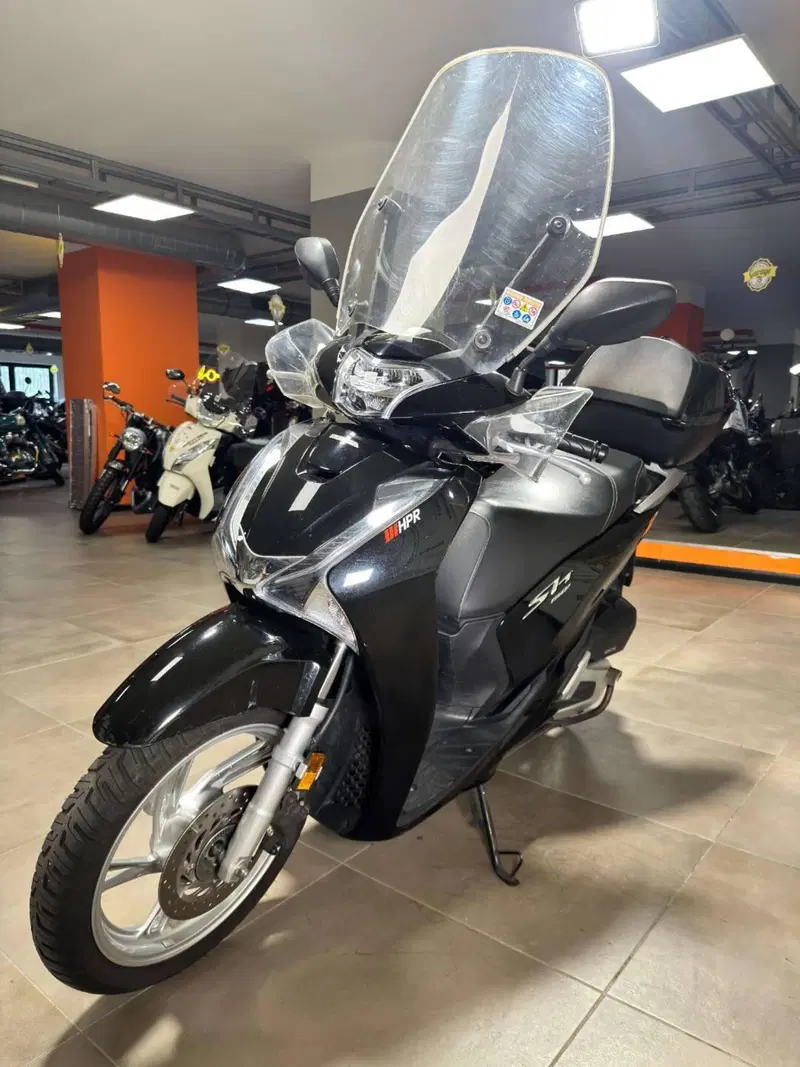 Honda SH 150i ABS (2013 - 16) (3)