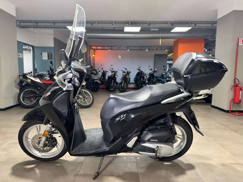 Honda SH 150i ABS (2013 - 16) (4)