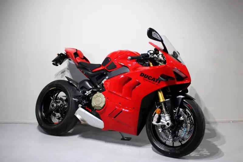Ducati Panigale V4 S (2022 - 24) (2)