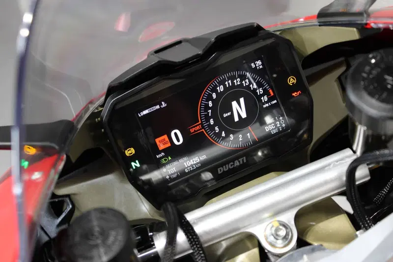 Ducati Panigale V4 S (2022 - 24) (6)