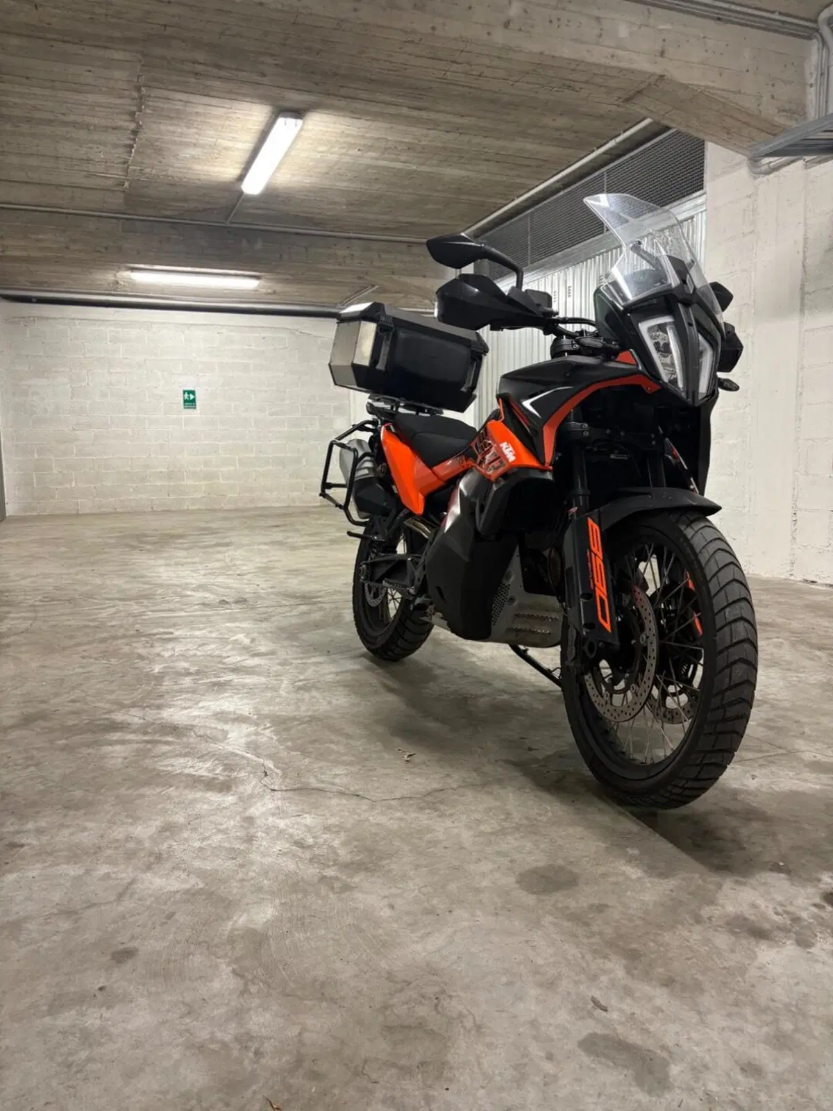 KTM 890 Adventure (2022) (3)