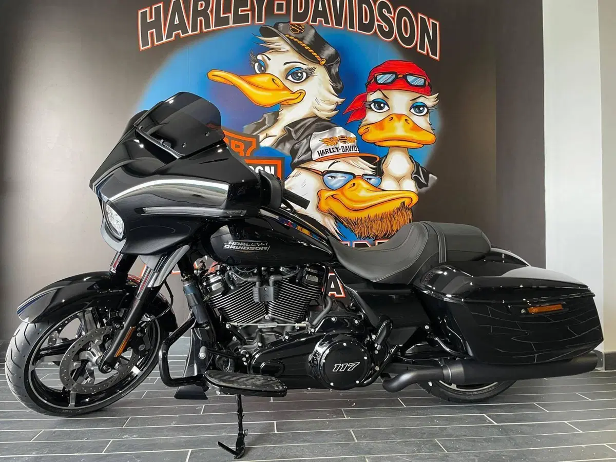 Harley-Davidson Street Glide (2024 - 26) (2)