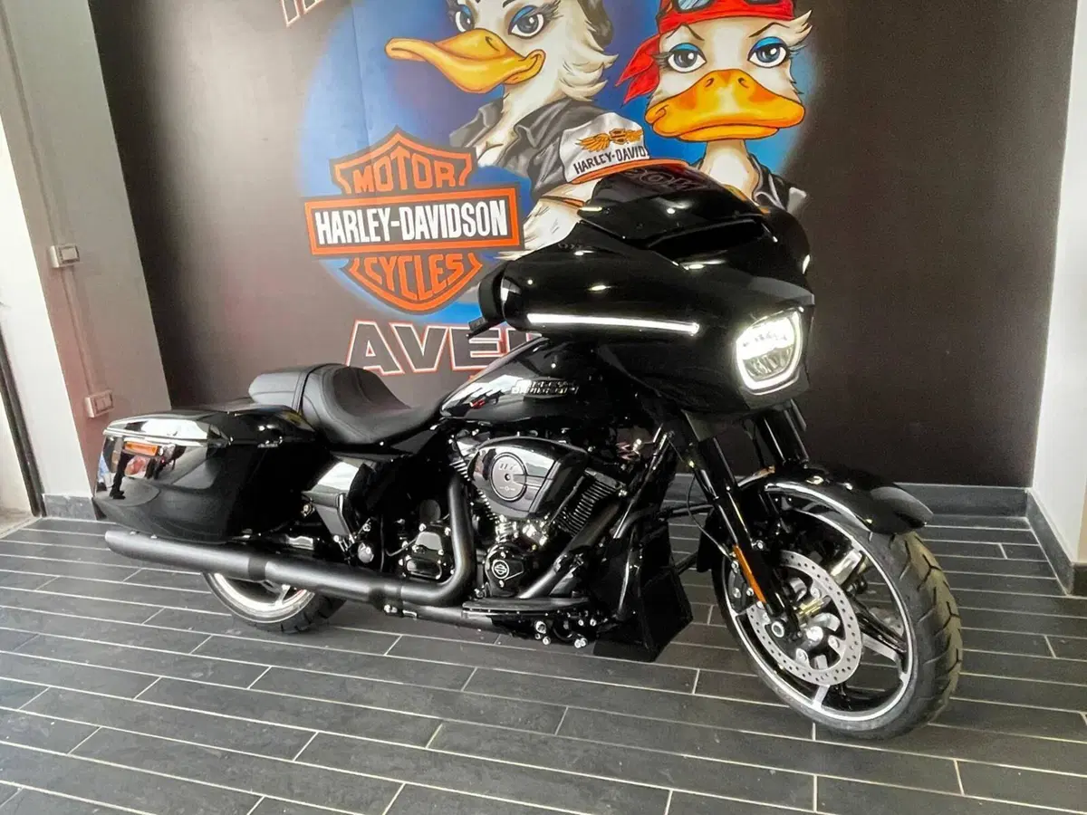 Harley-Davidson Street Glide (2024 - 26) (4)