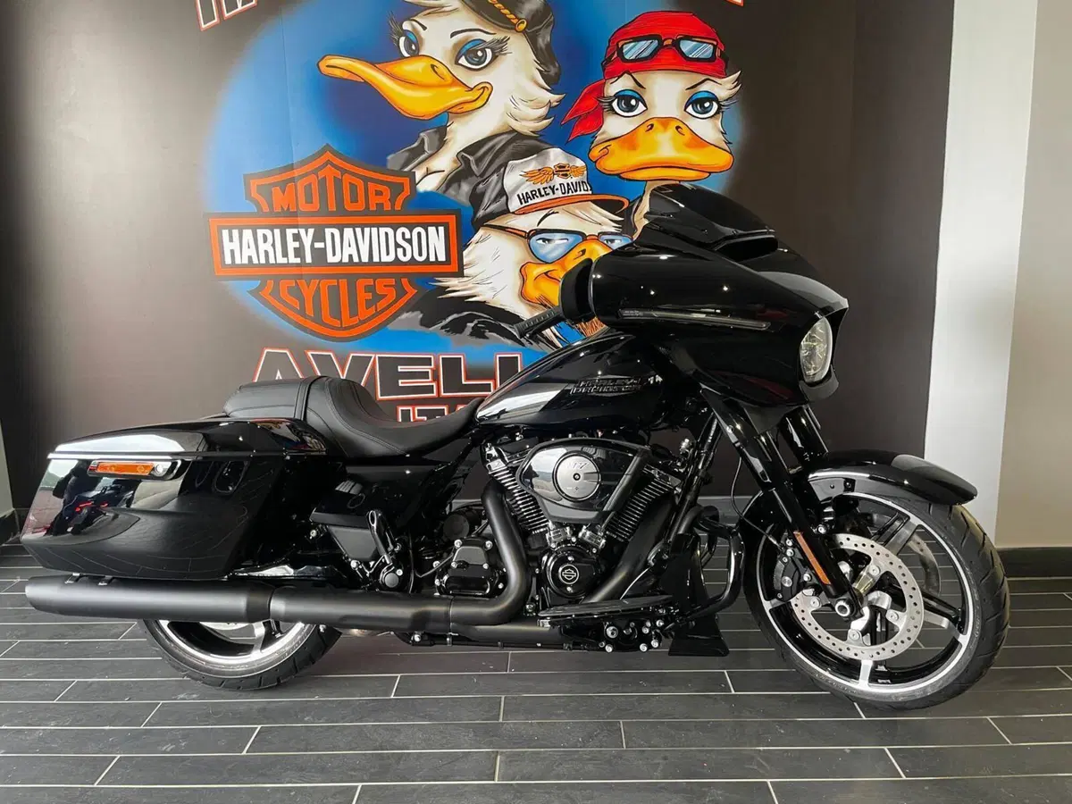 Harley-Davidson Street Glide (2024 - 26)