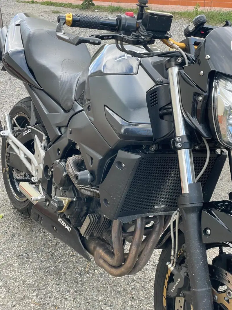 Suzuki GSR 600 (2006 - 11)