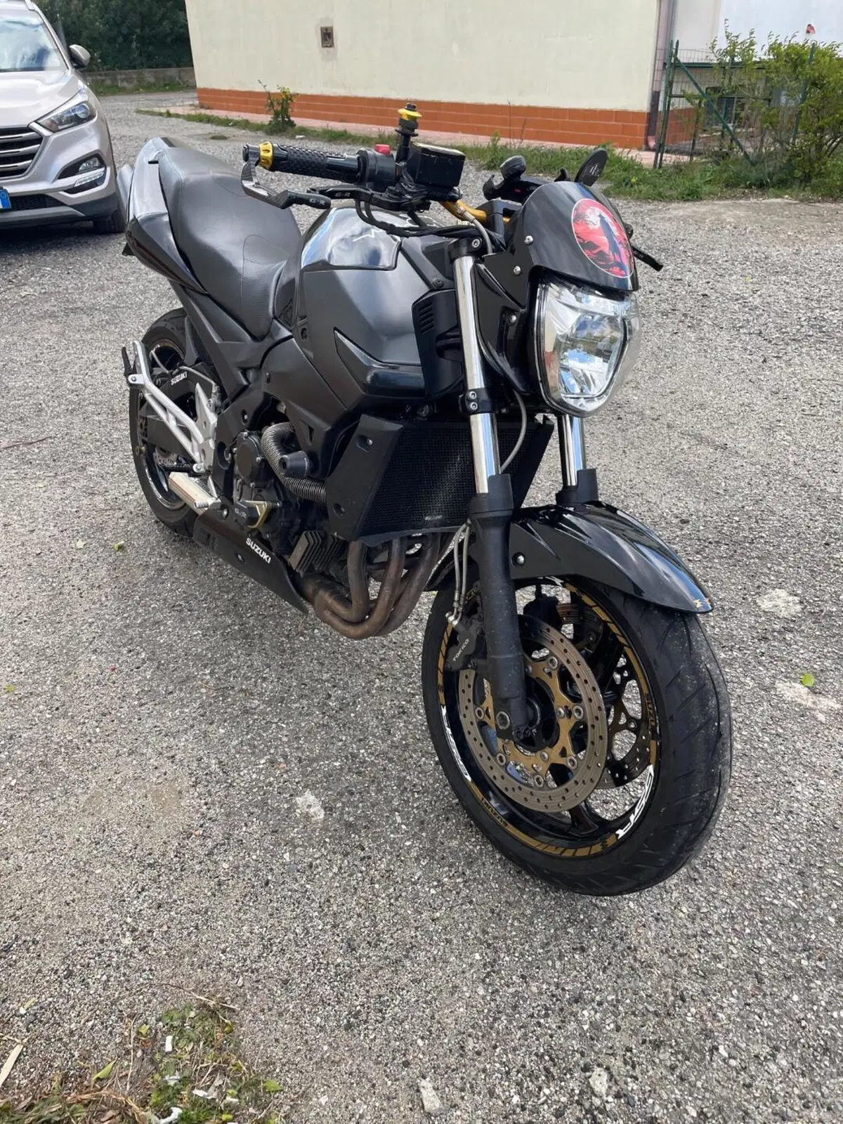 Suzuki GSR 600 (2006 - 11) (3)