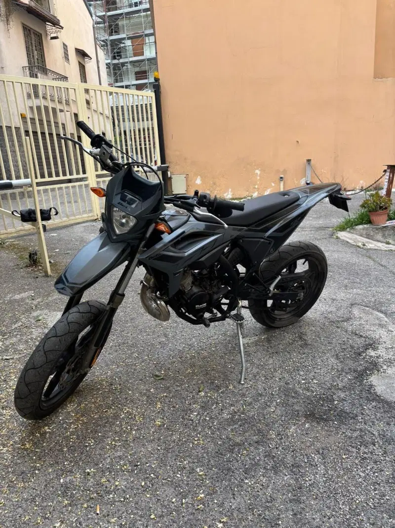 Betamotor RR 50 Motard - X Special Edition (2024 - 26) (4)
