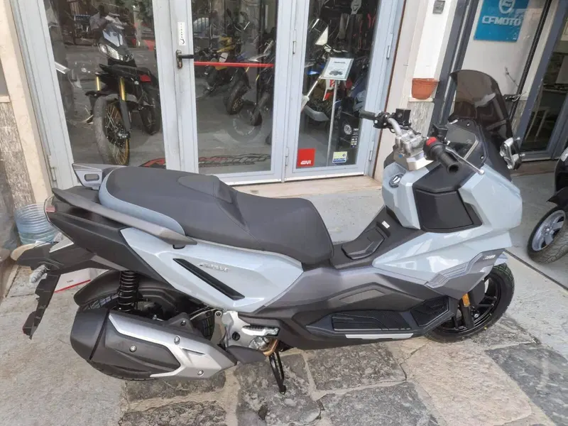 Sym ADX 300 (2024 - 26) (8)