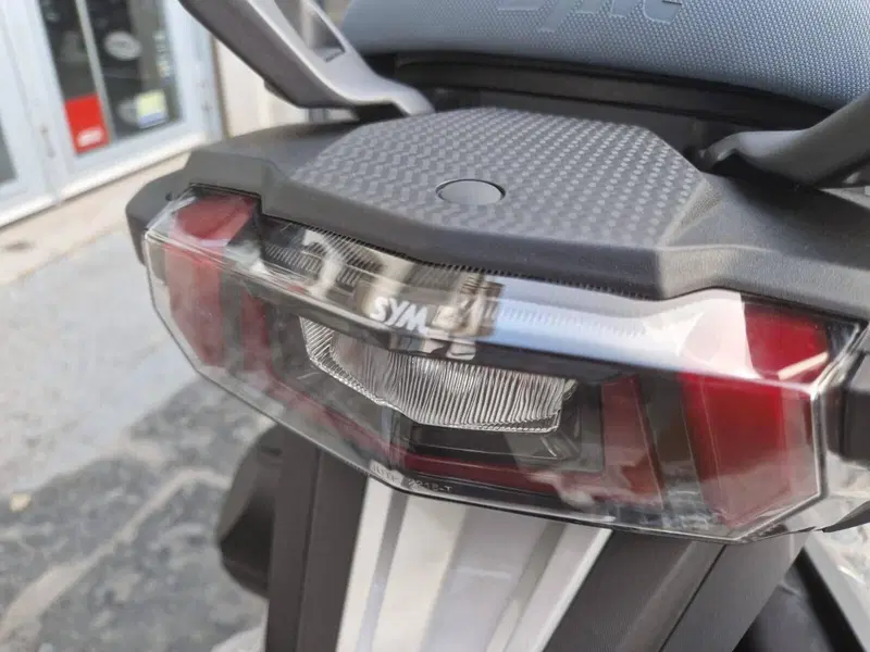Sym ADX 300 (2024 - 26) (15)