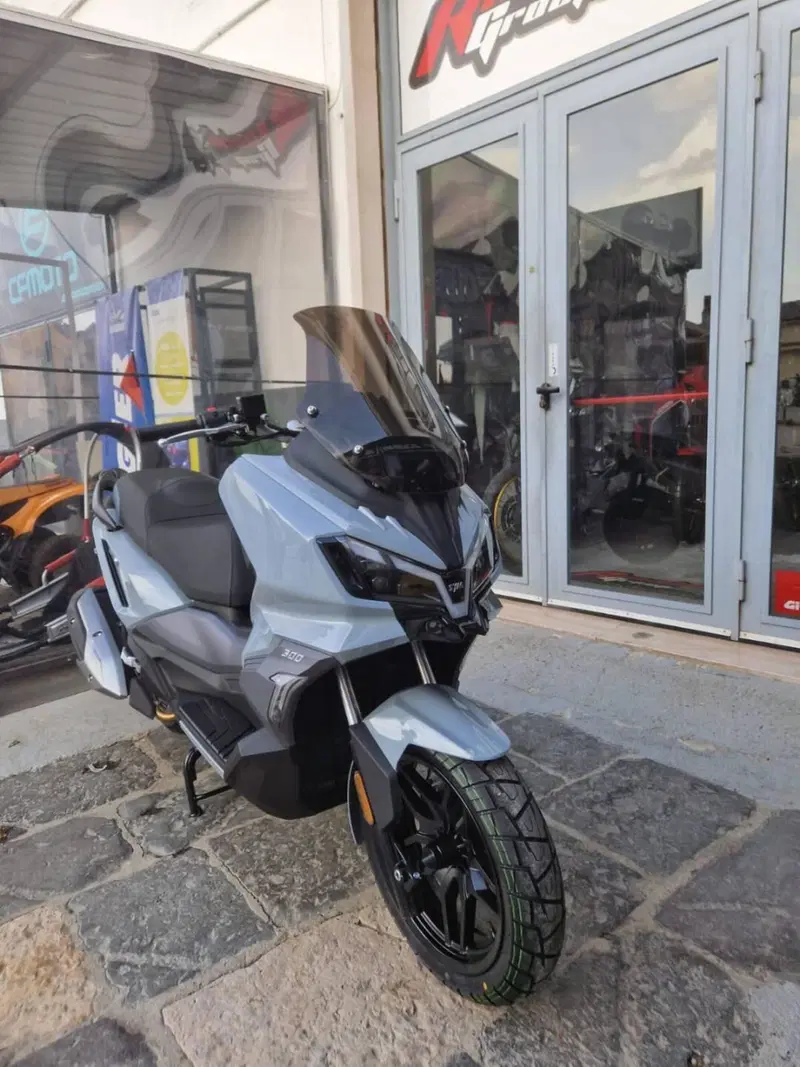 Sym ADX 300 (2024 - 26) (12)