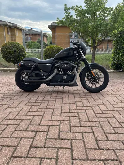 Harley-Davidson 883 Iron (2009 - 11) - XL 883N usata