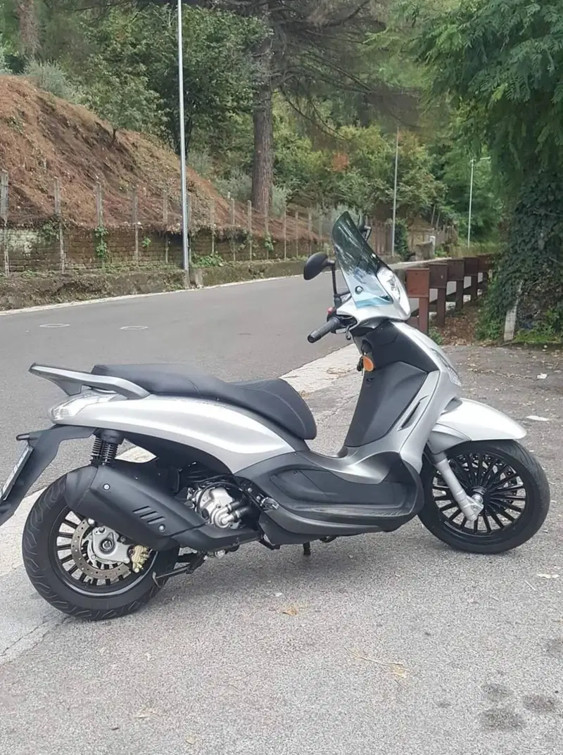 Piaggio Beverly 300 i.e. ABS-ASR (2016 - 20)