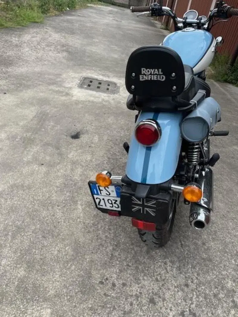 Royal Enfield Meteor 350 Aurora (2024 - 26) (3)