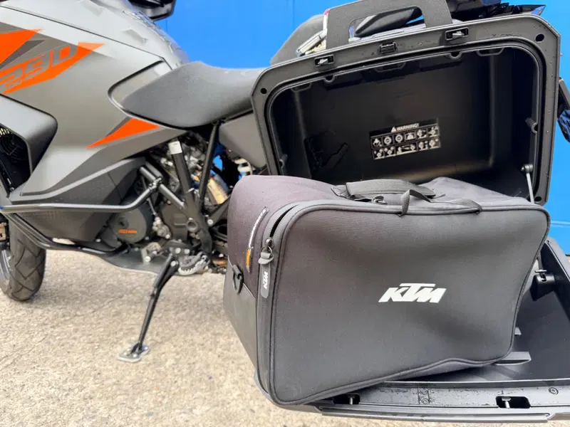 KTM 1290 Super Adventure S (2021) (12)
