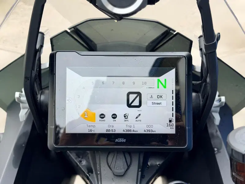 KTM 1290 Super Adventure S (2021) (19)