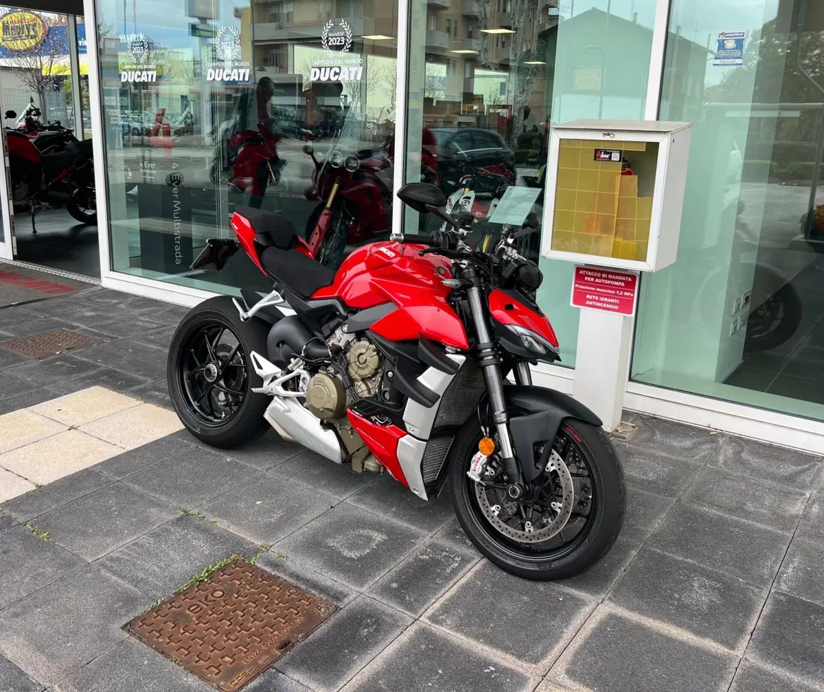 Ducati Streetfighter V4 1100 (2021 - 22)