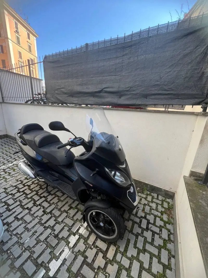Piaggio Mp3 300 ie Sport LT ABS (2014 - 16) (3)