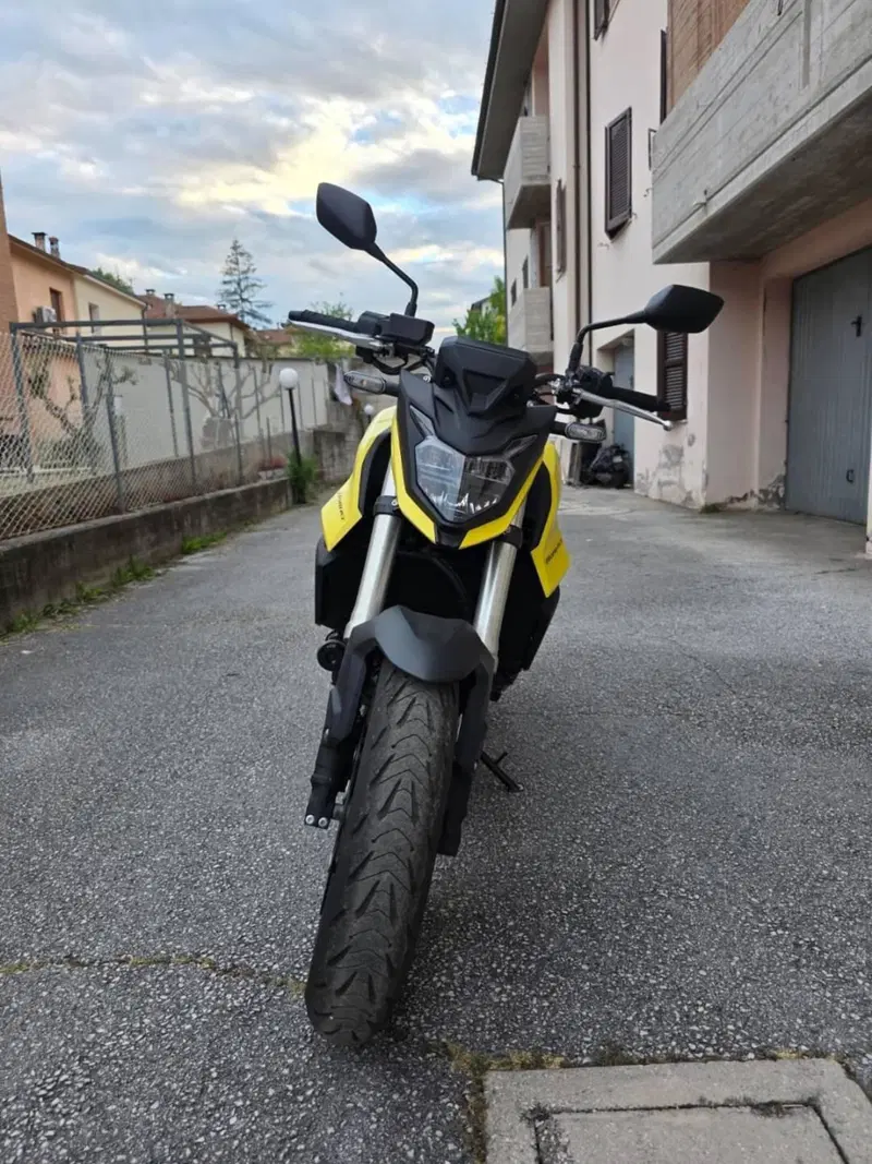Honda CB 750 Hornet (2023 - 24)