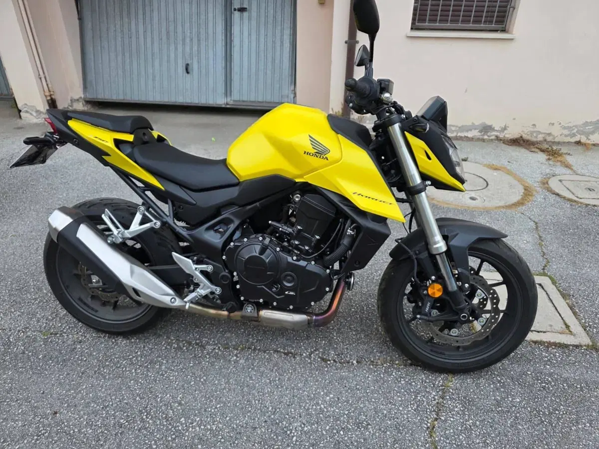 Honda CB 750 Hornet (2023 - 24) (4)