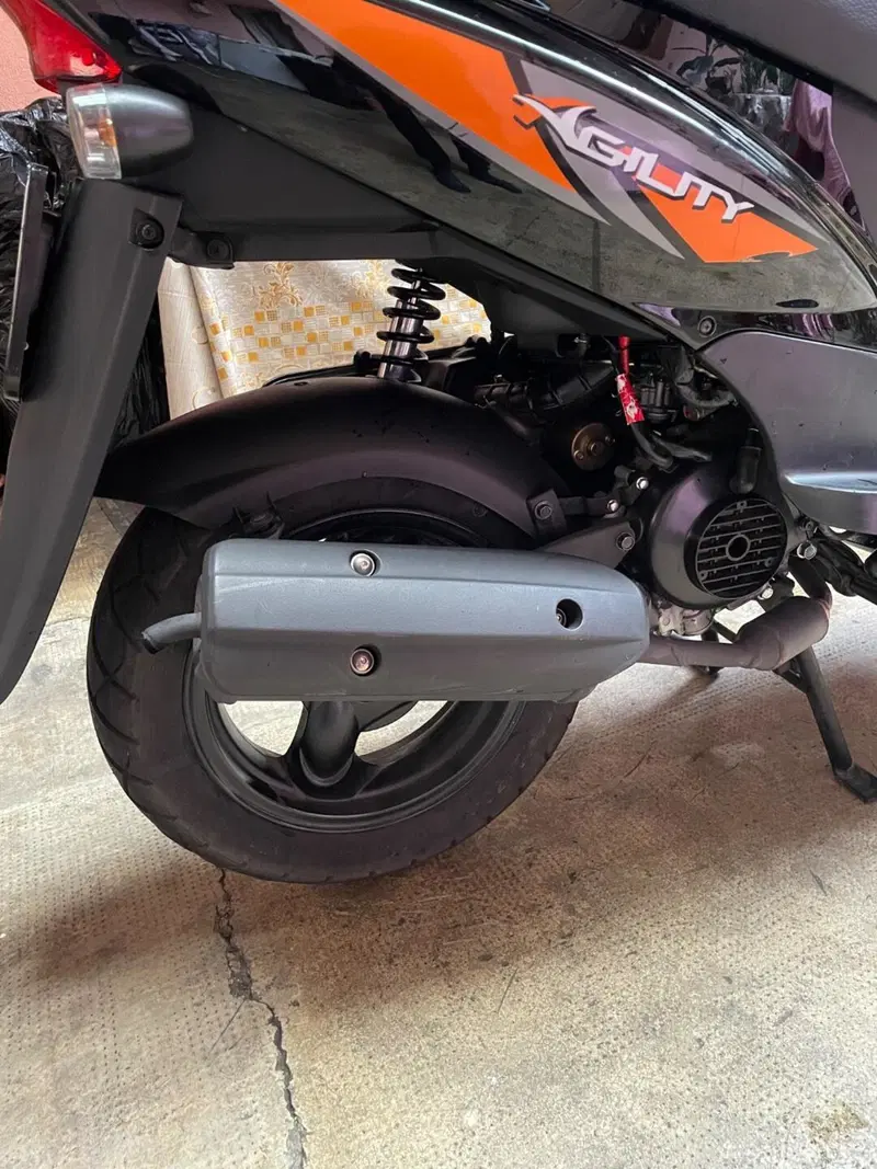 Kymco Agility 50 R12 (2021 - 25) (7)