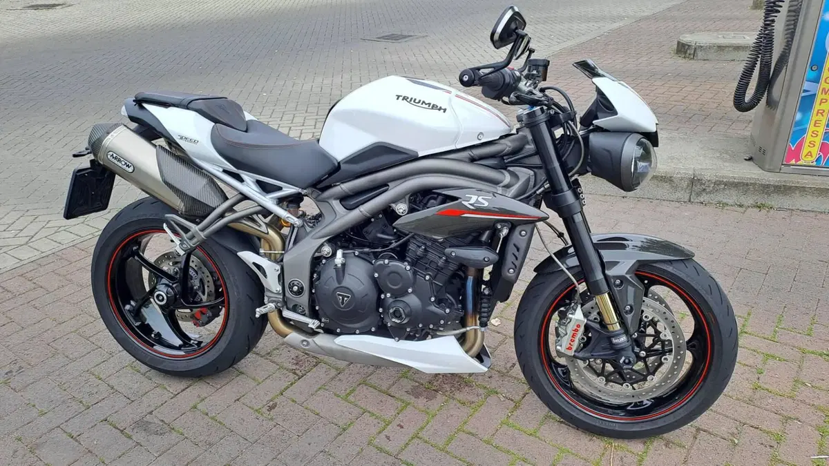 Triumph Speed Triple 1050 RS (2018 - 20) (7)