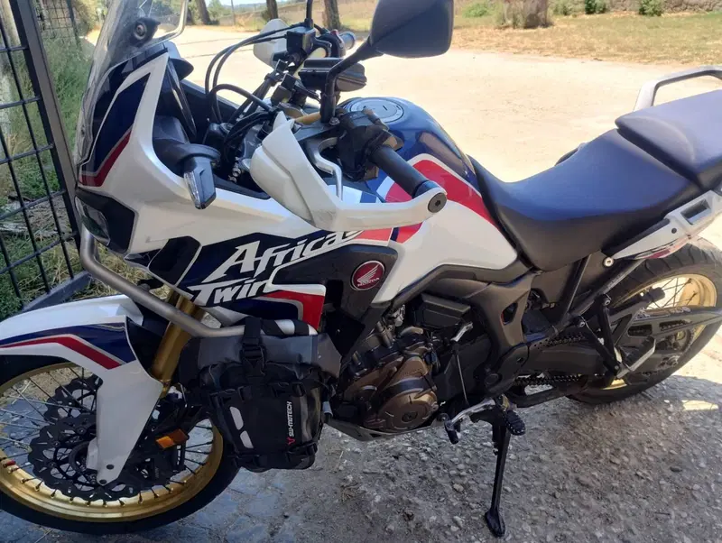 Honda Africa Twin CRF 1000L ABS Travel Edition (2016 - 17) (2)