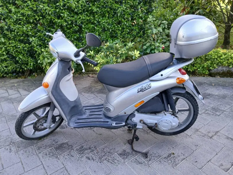 Piaggio Liberty 50 4T (2002 - 03) (2)