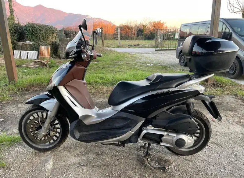 Piaggio Beverly 300 i.e. (2010 - 16) (4)