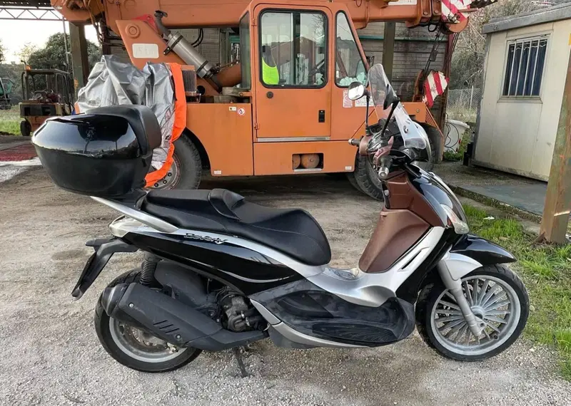 Piaggio Beverly 300 i.e. (2010 - 16) (6)