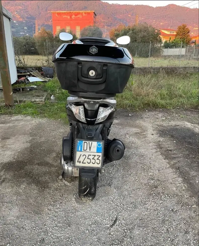 Piaggio Beverly 300 i.e. (2010 - 16) (17)
