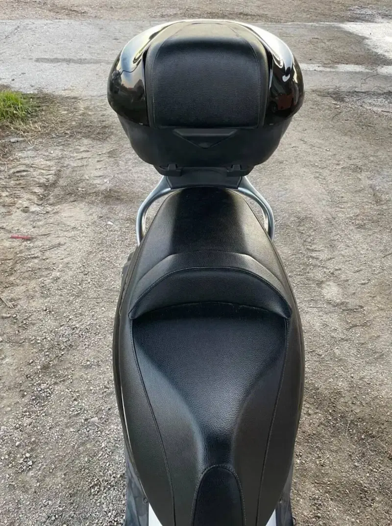 Piaggio Beverly 300 i.e. (2010 - 16) (18)