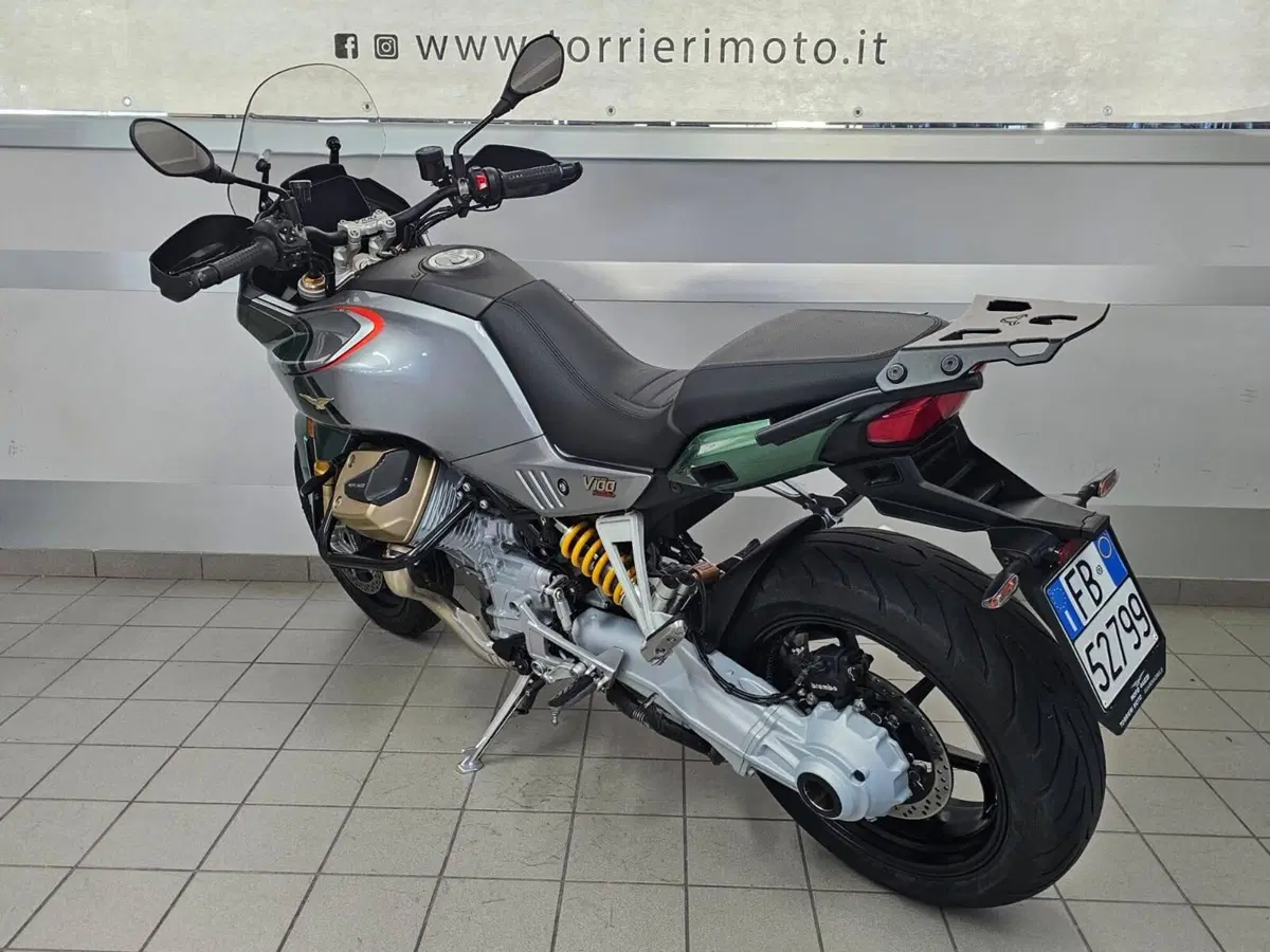 Moto Guzzi V100 Mandello S (2022 - 24) (6)