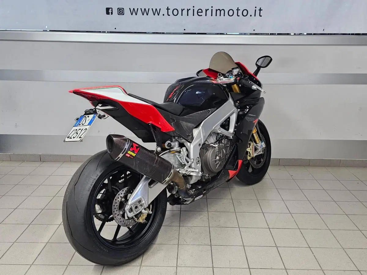 Aprilia RSV4 Factory (2009 - 12) (5)