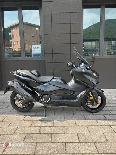 Yamaha T-Max 560 Tech Max (2022 - 24) usata