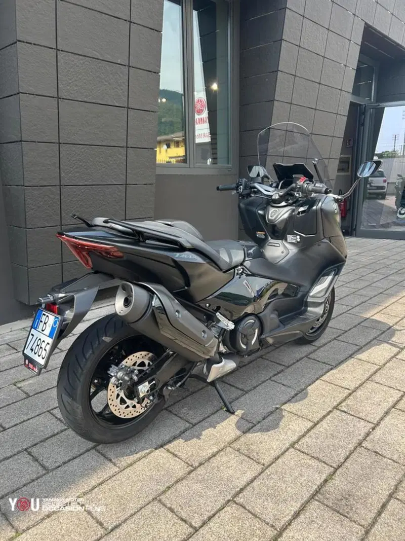 Yamaha T-Max 560 Tech Max (2022 - 24) (3)